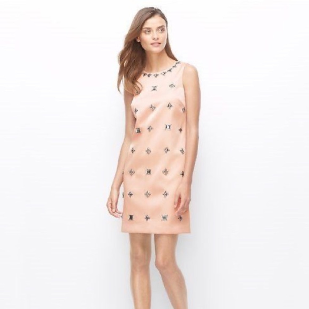 NWT: Ann Taylor - Sandstone Beaded Shift Dress ✨